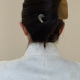 საშუალო ზომის ქინძისთავი, ბუნებრივი რქით