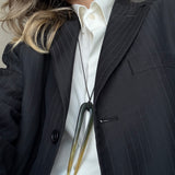 საშუალო ზომის ქინძისთავი, ბუნებრივი რქით